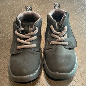 Ugg toddler boots